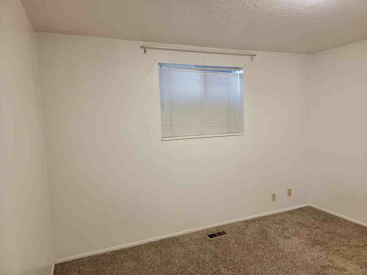 5260 Sw - Photo 6 of 41