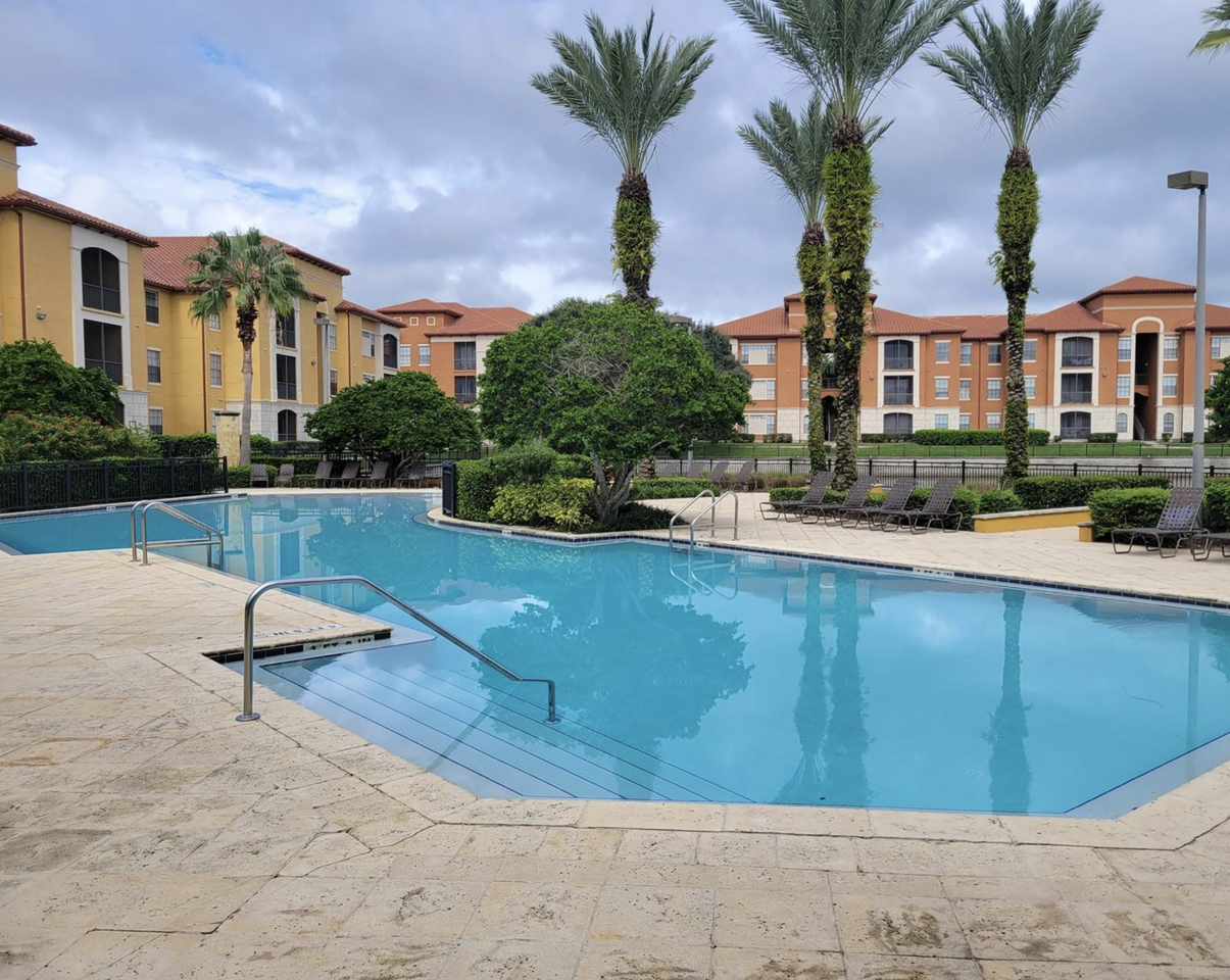 6171 Metrowest Blvd #206 - Photo 7 of 12