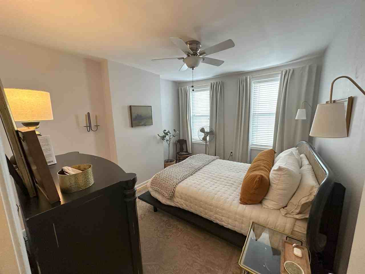 128 N Bradford St #1 - Photo 3 of 32