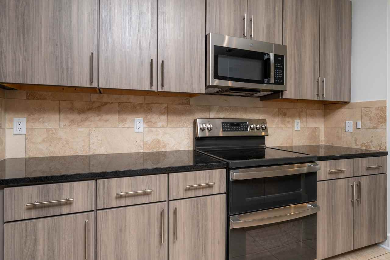 Acoma - Photo 5 of 50