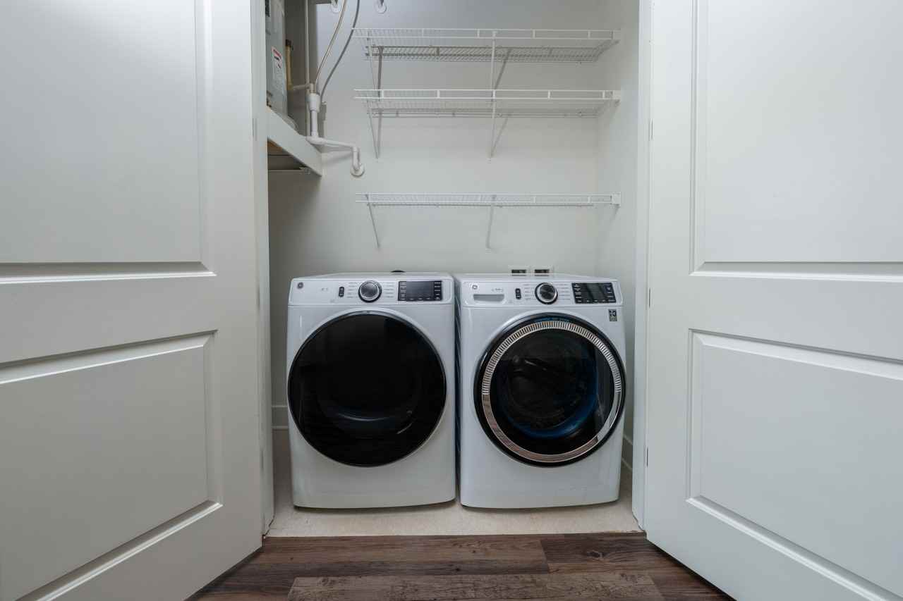 Acoma - Photo 7 of 50