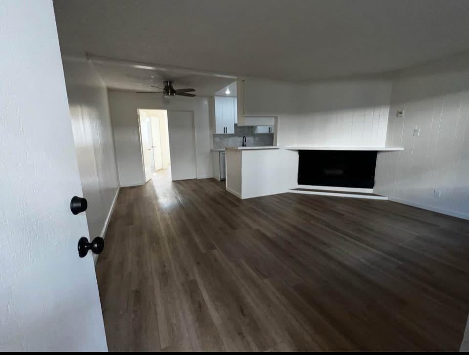 4244 E 5th St #15 - Photo 4 of 10