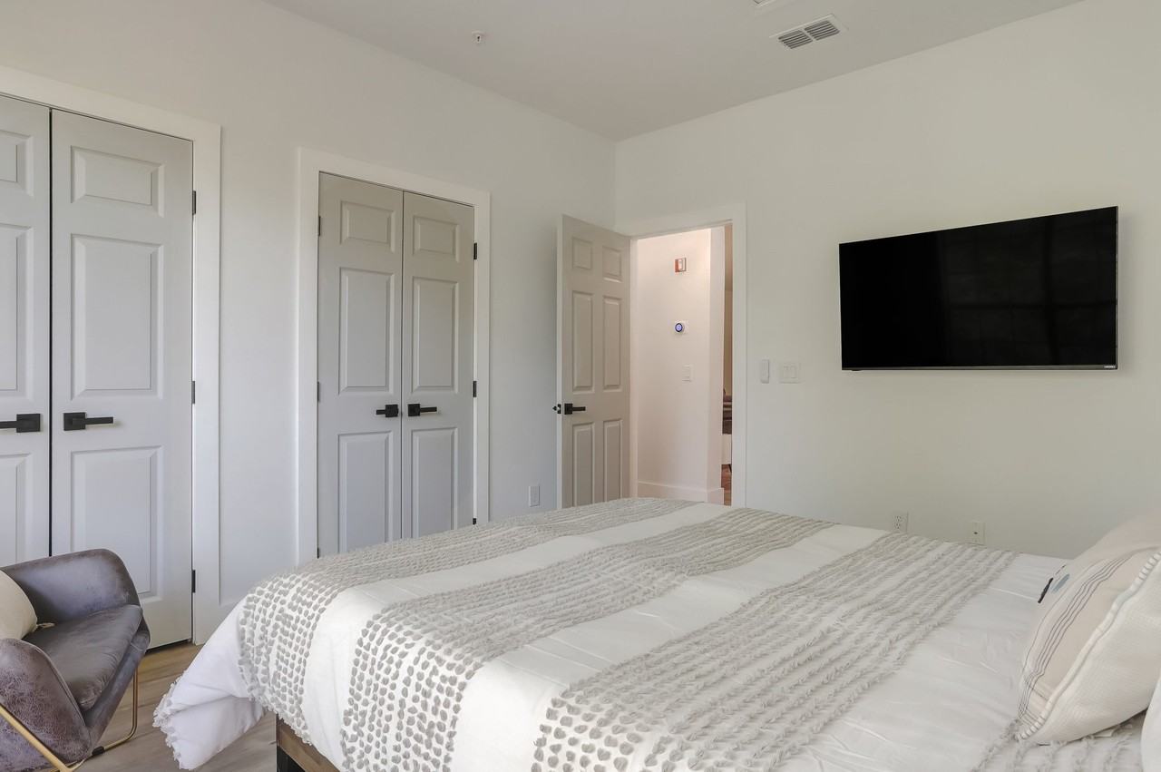 170 Veracruz Dr #333 - Photo 5 of 40