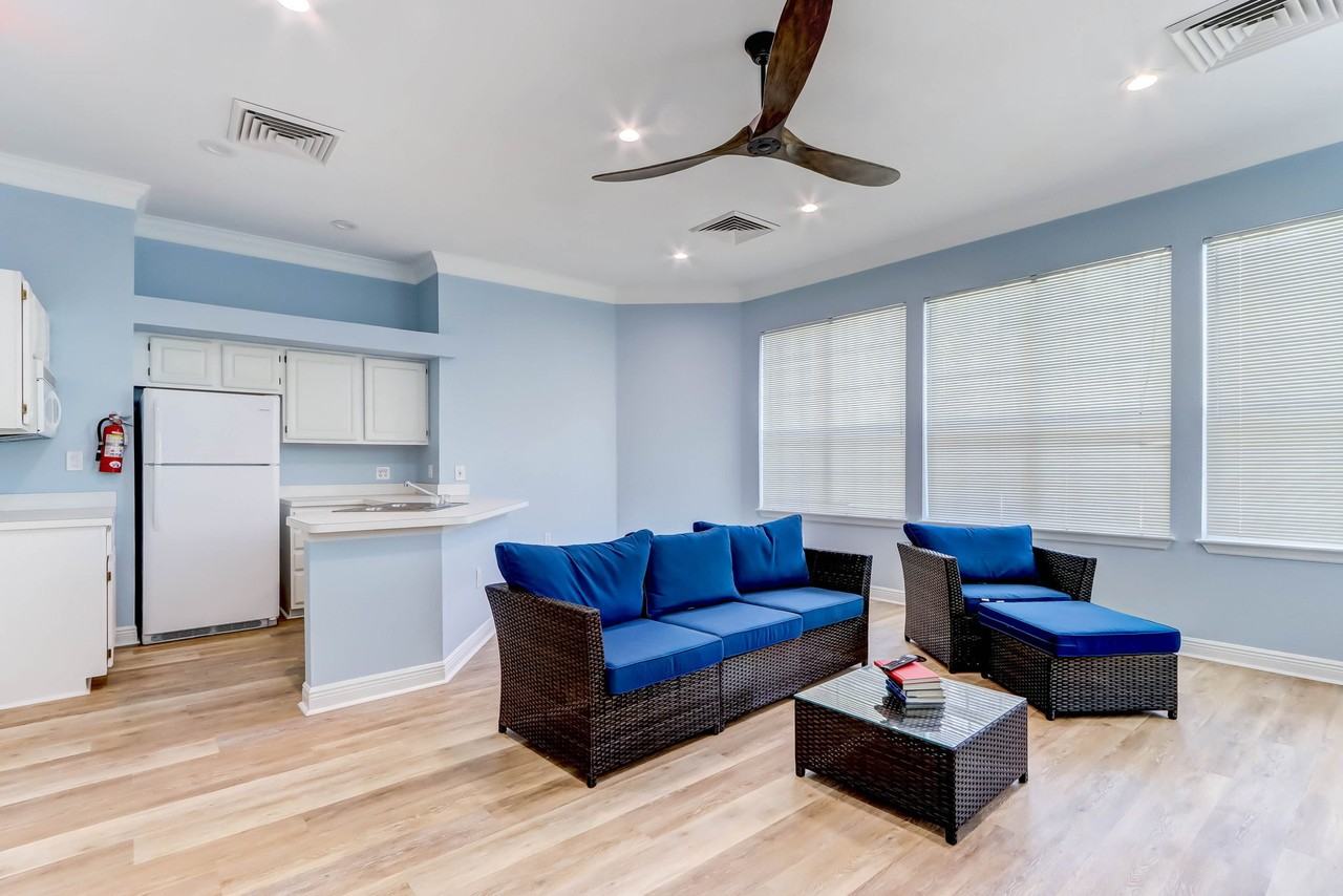 170 Veracruz Dr #322 - Photo 2 of 50