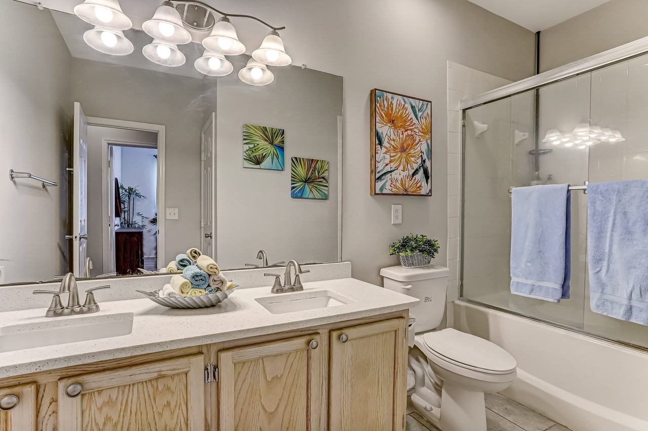 170 Veracruz Dr #322 - Photo 5 of 50