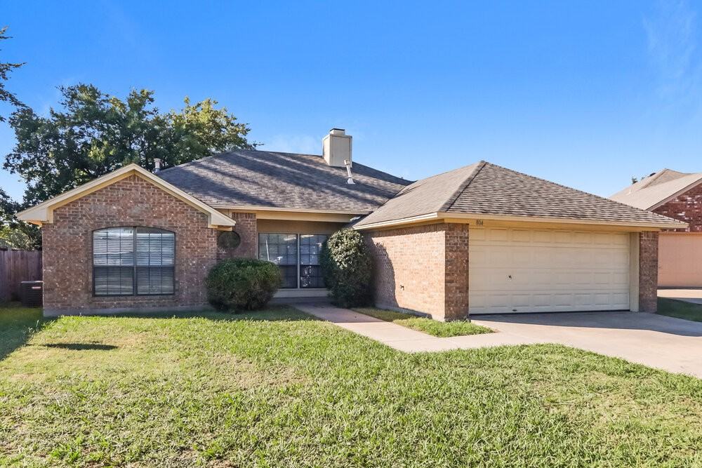 804 Brittany Dr - Photo 3 of 16