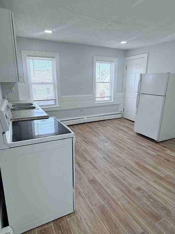 25 Andem St #3 - Photo 2 of 20