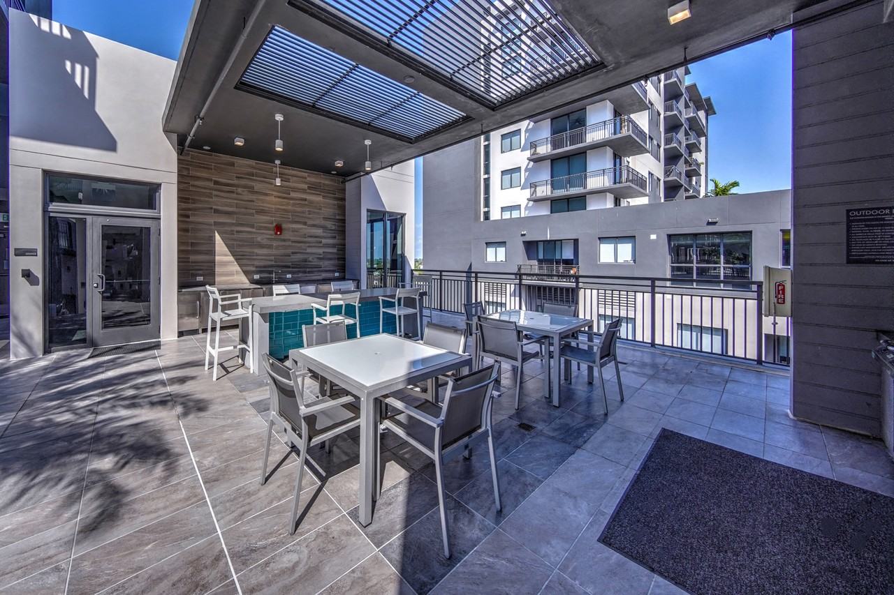 EON Squared* - Photo 7 of 50