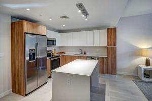 featured image of 444 Ne 7th St