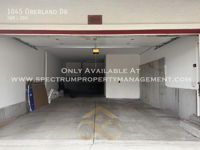 1045 Oberland Dr - Photo 3 of 23