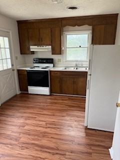 612 Lexington Tpke #102 - Photo 5 of 11