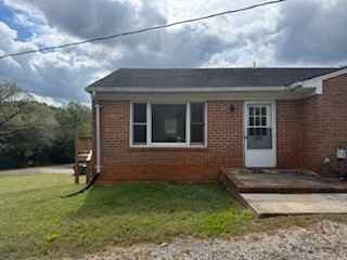 612 Lexington Tpke #102 - Photo 2 of 11