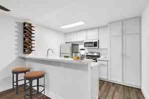 featured image of 3016 Waverly Dr