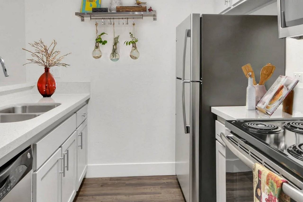 Waverly at Silverlake - Photo 6 of 18