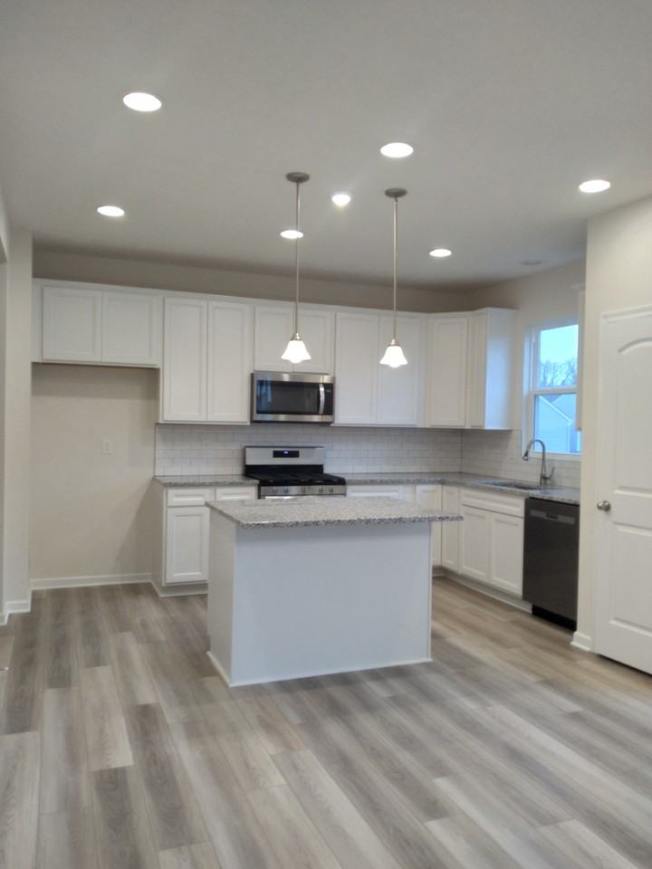 410 Cottontail Ct - Photo 3 of 20