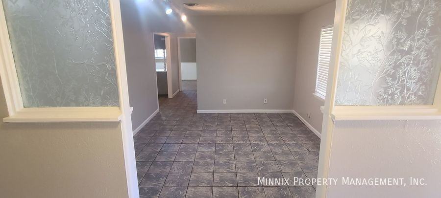 3609 Stanolind Avenue - Photo 4 of 49