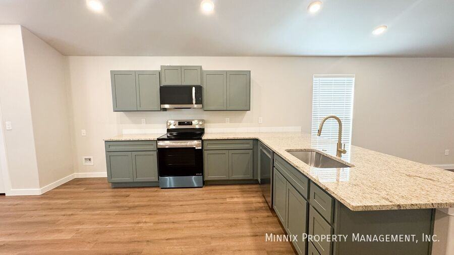 2156 Kokomo Ave - Photo 5 of 24