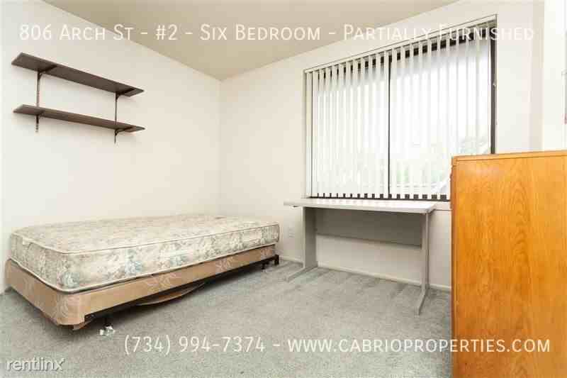 806 Arch St - Photo 4 of 9