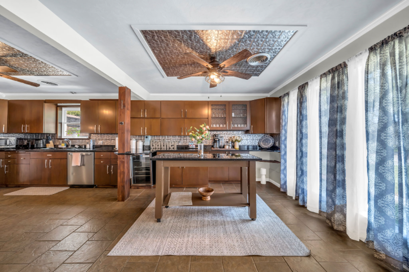 5111 Ashwood Dr #MAIN - Photo 7 of 44