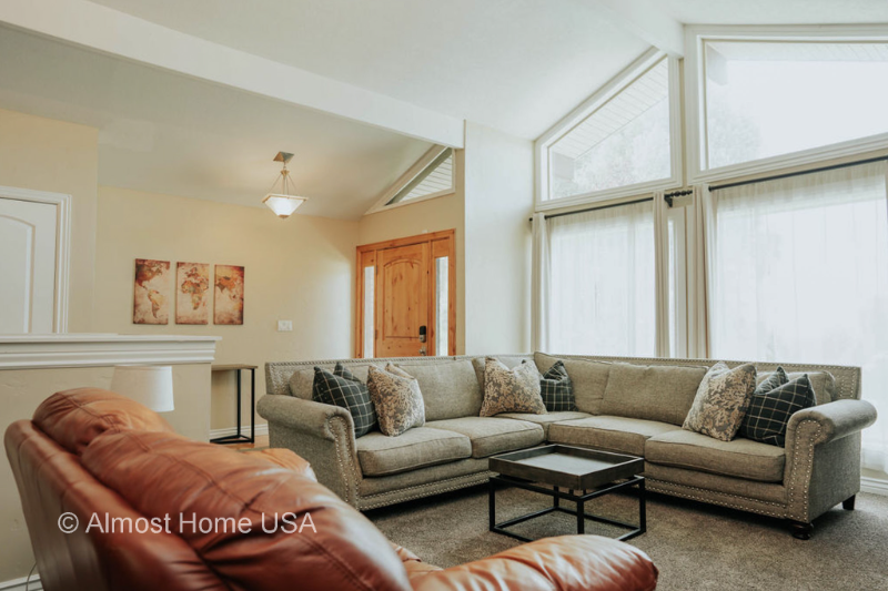 9722 South Buttonwood Circle - Photo 4 of 16