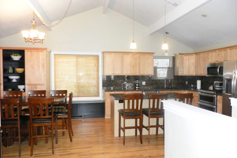 9722 South Buttonwood Circle - Photo 7 of 16