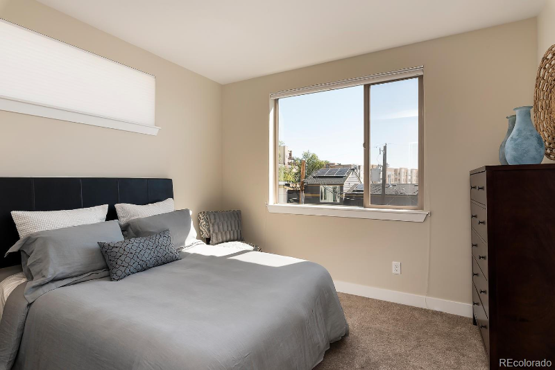 2144 Decatur St - Photo 2 of 23