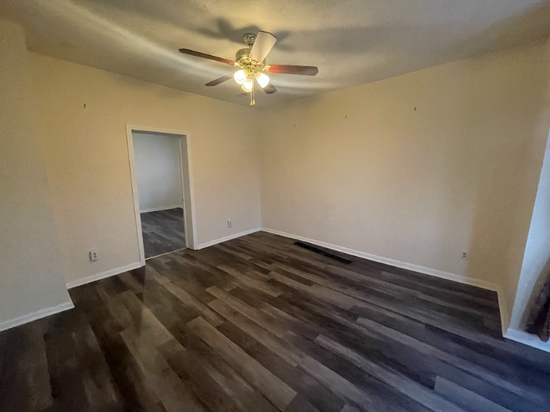 125 14th St #6 - Photo 3 of 7