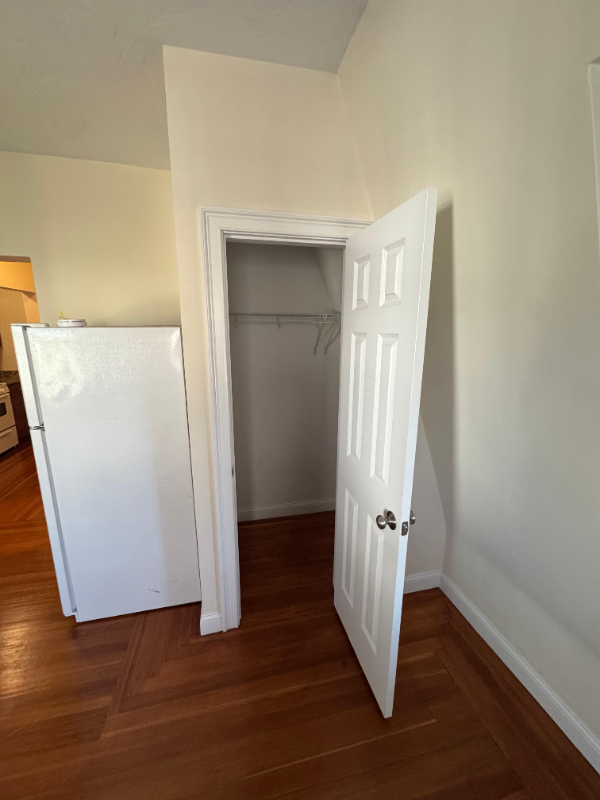 293 Broadway #2R - Photo 7 of 10