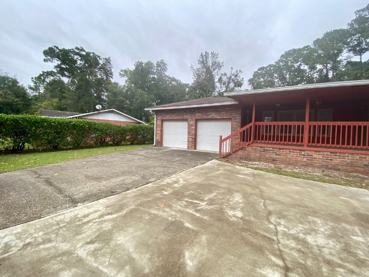 36 Gumtree Rd - Photo 2 of 17