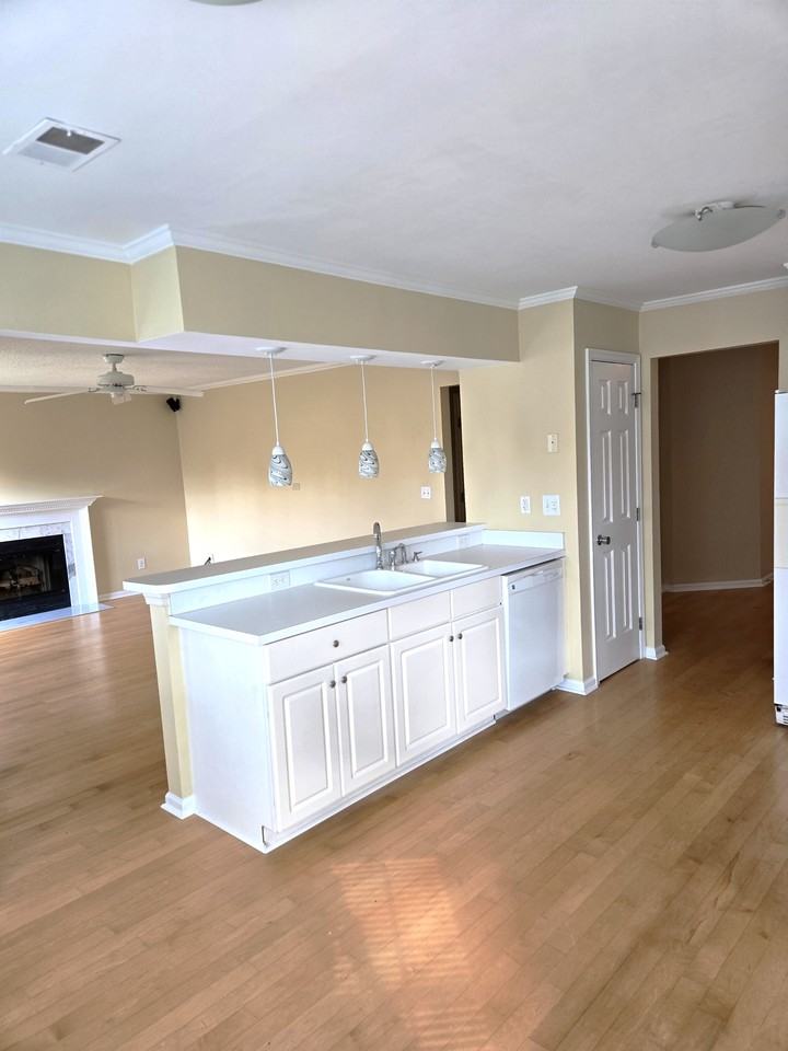 3028 Vance Way #NA - Photo 2 of 23