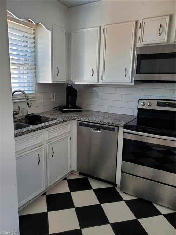 135 Columbine Dr #223 - Photo 2 of 10