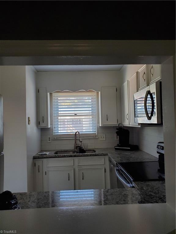 135 Columbine Dr #223 - Photo 3 of 10