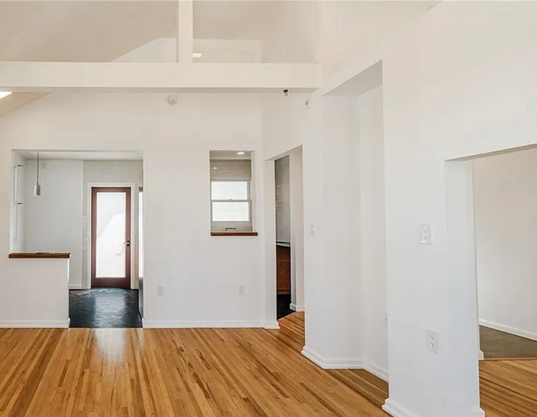 1723 Cabrillo Ave #A - Photo 7 of 17