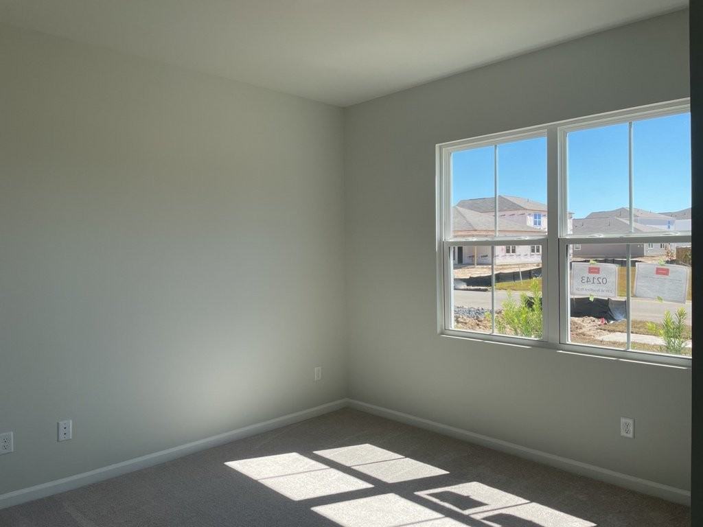 239 W Bradford Pointe Dr - Photo 4 of 18