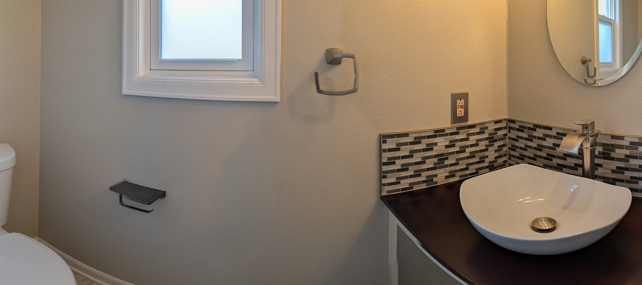 46 S Washington St #D - Photo 7 of 17