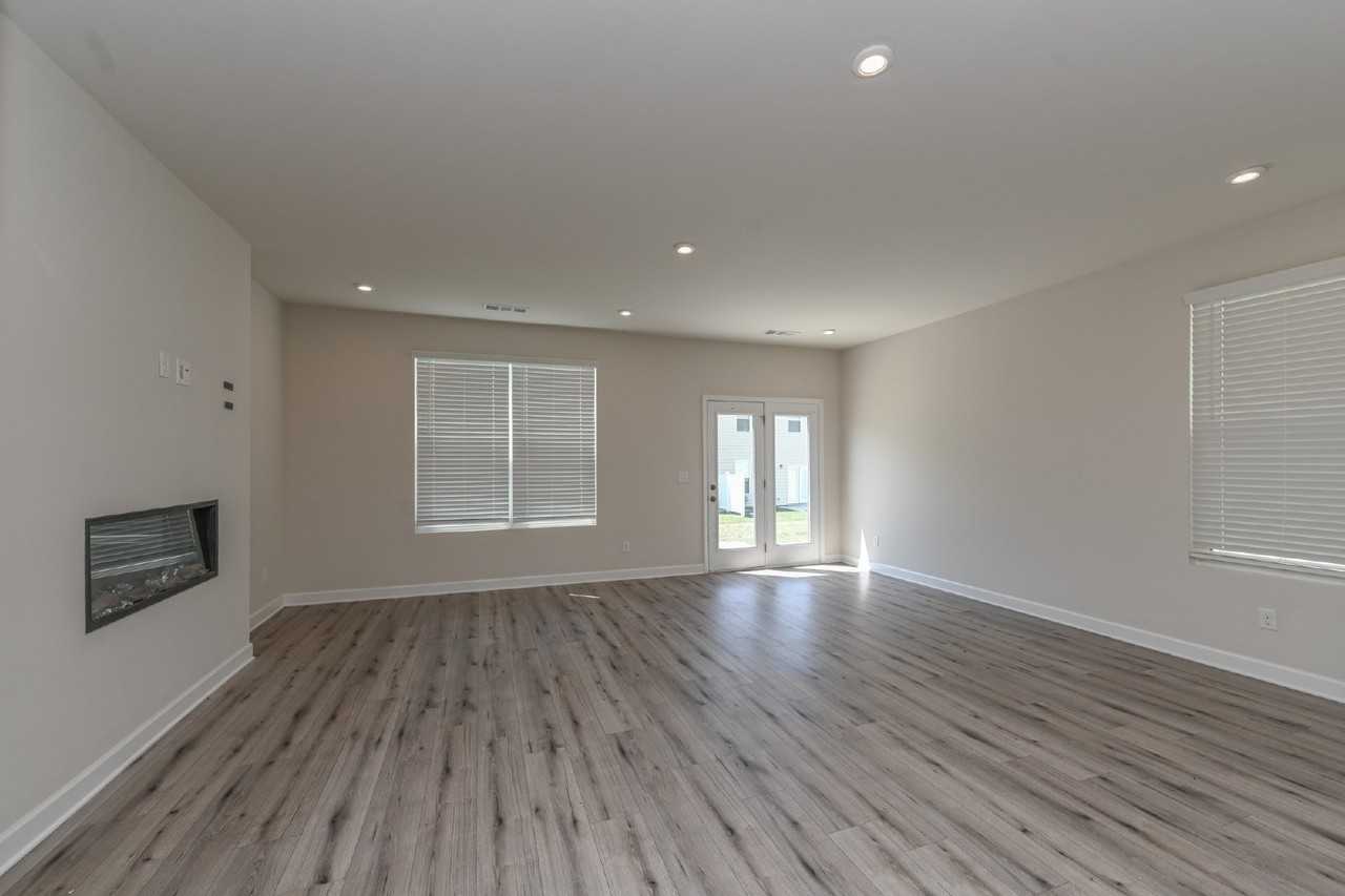 124 Fister Dr - Photo 3 of 36