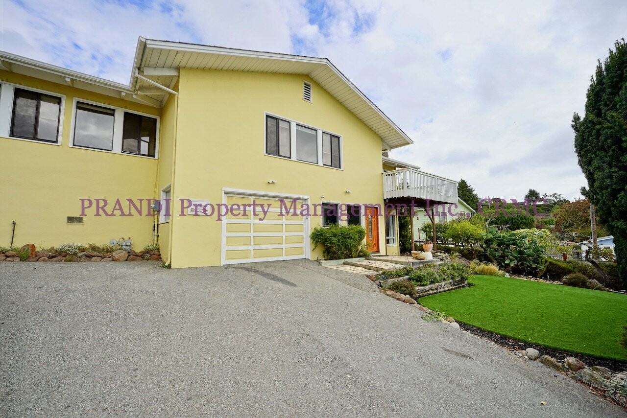 1 Mantegani Way - Photo 2 of 27