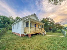 featured image of 1808 Fairfax Ave #NA