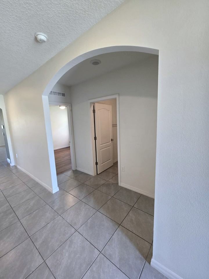 837 Cuyahoga Dr #NA - Photo 3 of 26