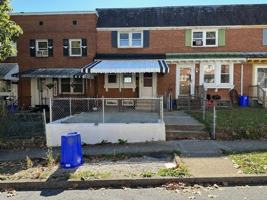 featured image of 2437 Mercer St