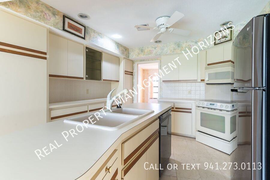 534 Warwick Ln - Photo 5 of 38