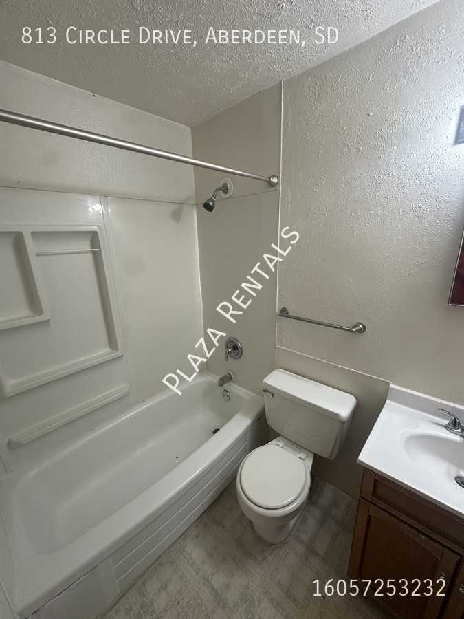 2119 4th Ave Se #10 - Photo 5 of 6