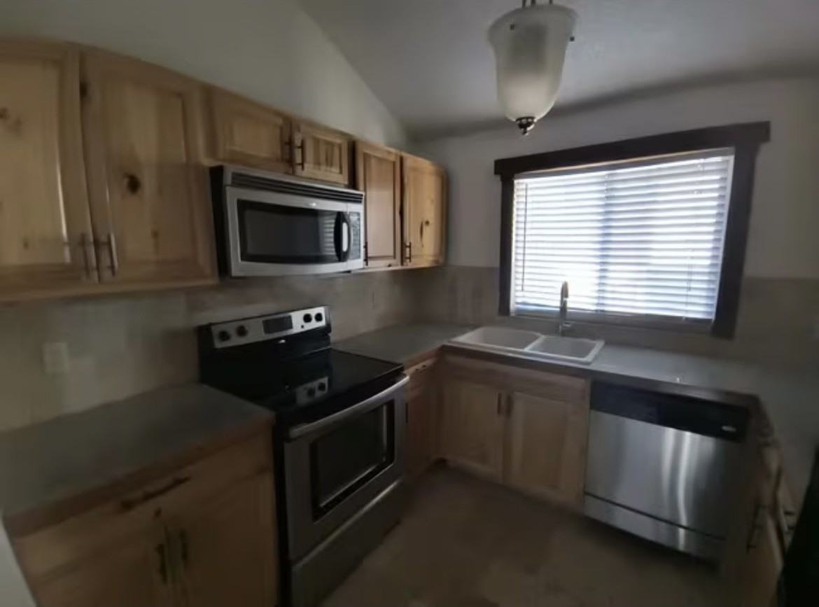 4675 South Buckley Way - Photo 5 of 14