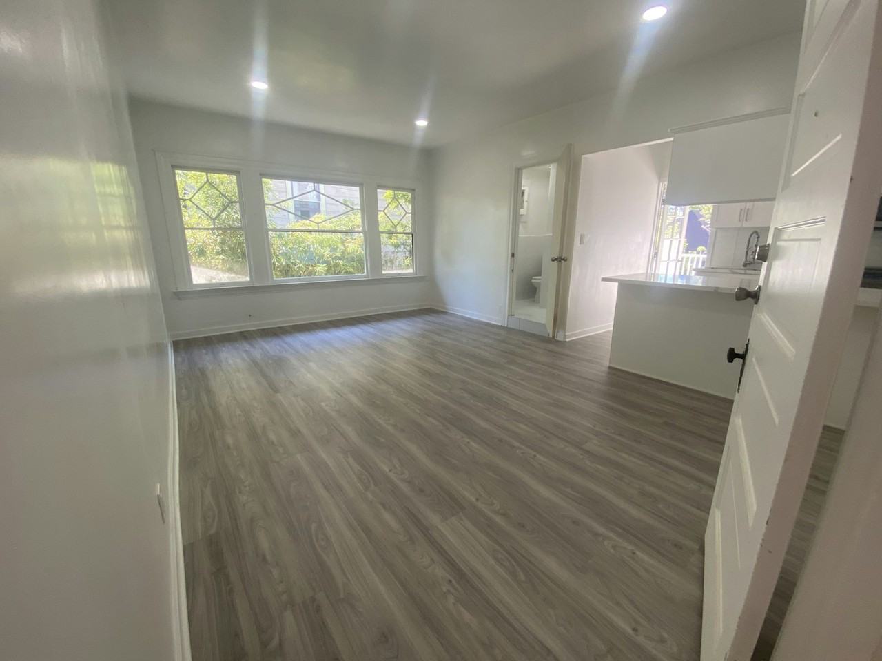 2115 Estrella Avenue, Unit Estrella - Photo 7 of 11