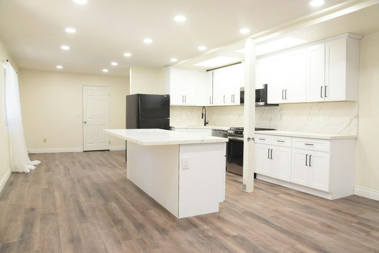 177 Dart Canyon Road , Unit Down Stairs - Photo 2 of 20