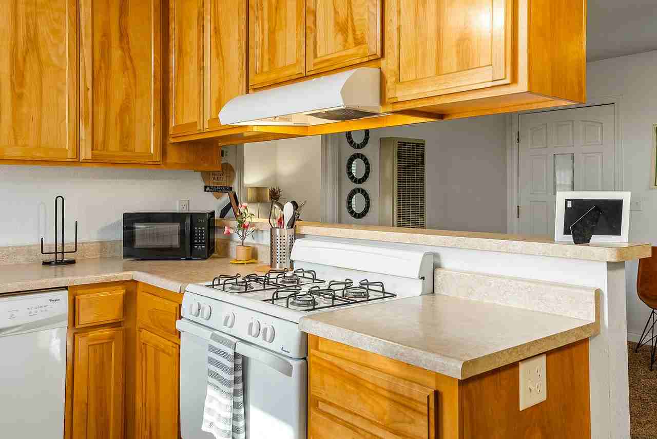 3111 Silverbell Road 1/2 - Photo 3 of 21