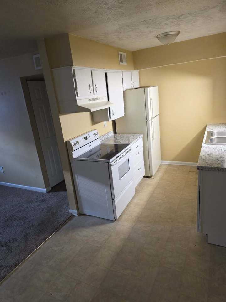 Glen Hill Manor - 4115 & 4119 - Photo 5 of 50