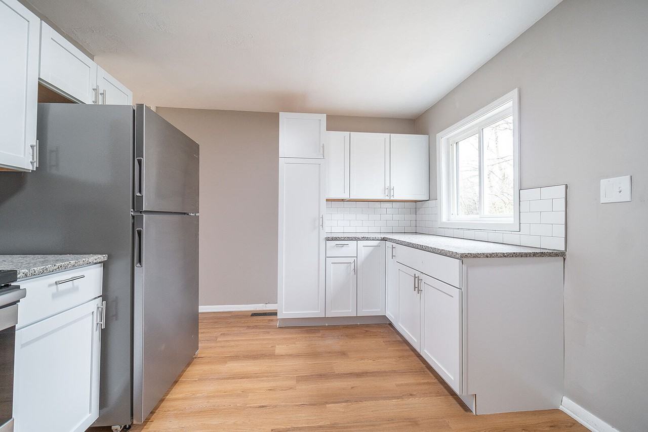 1395 - 1405 Lockbourne - Photo 6 of 15