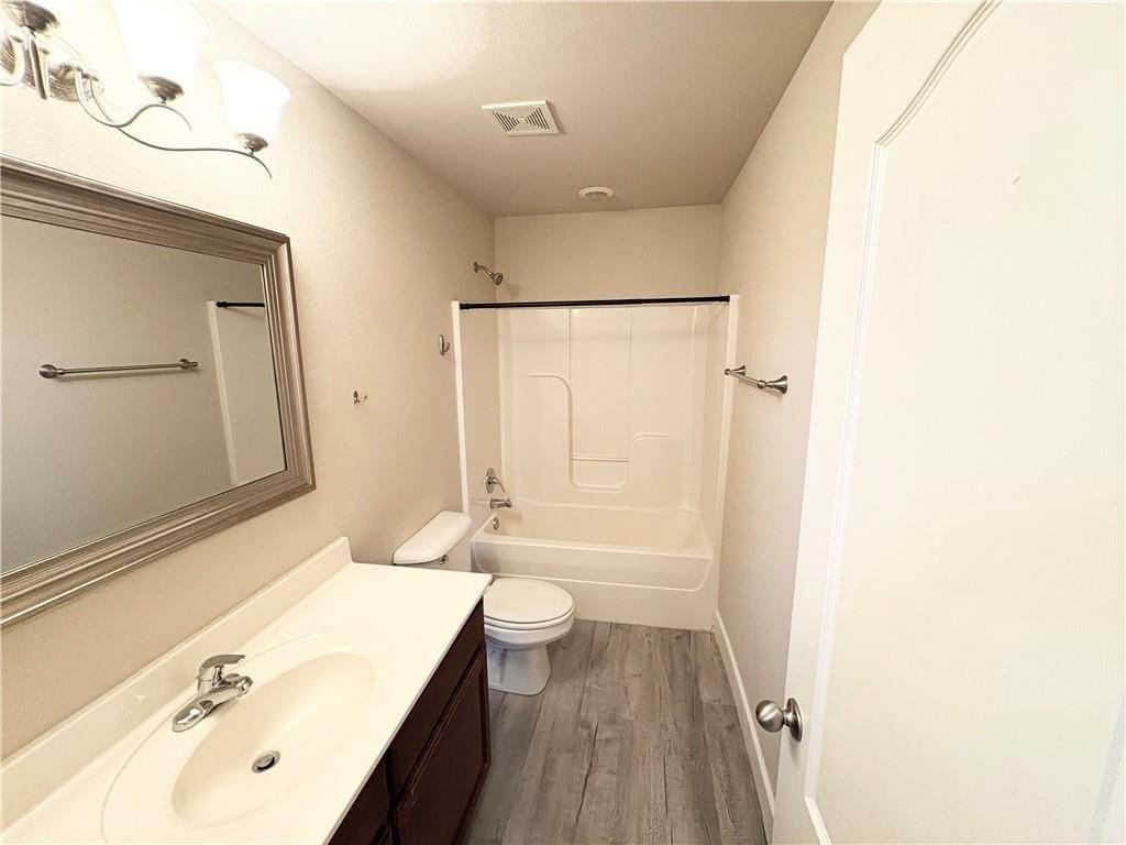 1284 N Cannondale Dr - Photo 4 of 26