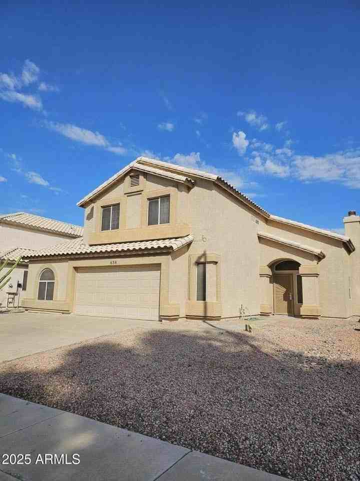 638 W Sereno Dr - Photo 2 of 15